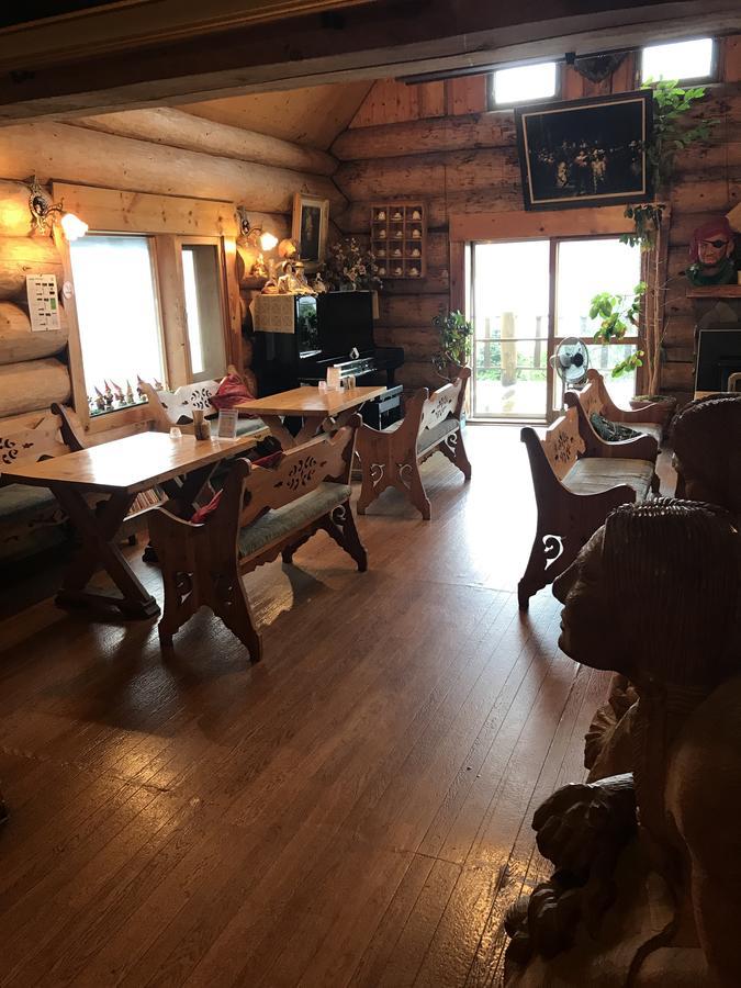 Kitutuki Canadian Club Guest house 3*